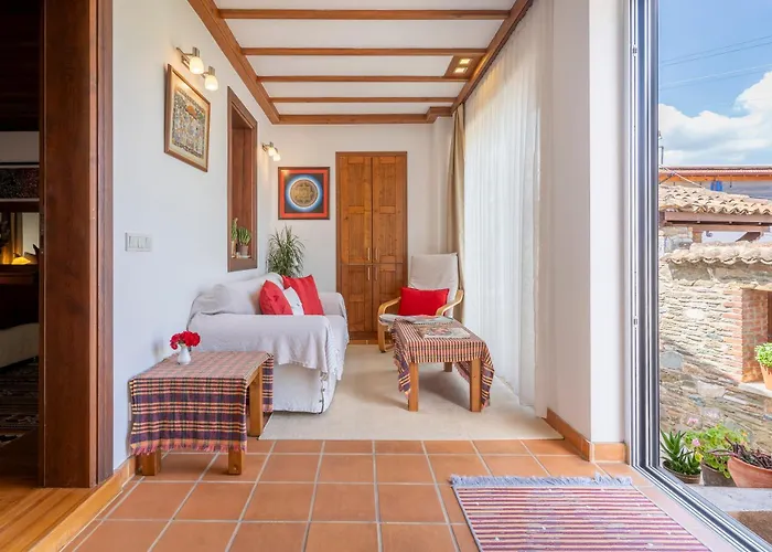 Ionia House